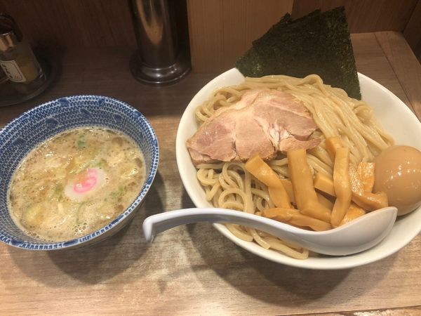 「特製つけ麺」@舎鈴 エキュート赤羽店の写真