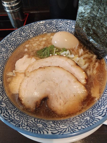 「特製あご出汁中華そば（醤油・細麺）」@麺屋 㐂助の写真