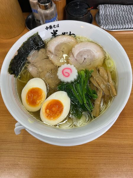 「中華そば・塩 850円、煮玉子(メンバーカードサービス)」@中華そば 半ざわの写真