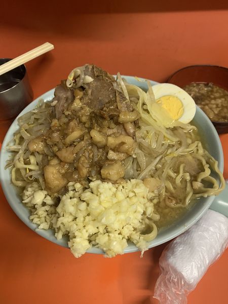 「ラーメン1050円 ブタカスアブラ50円」@ラーメン富士丸 神谷本店の写真