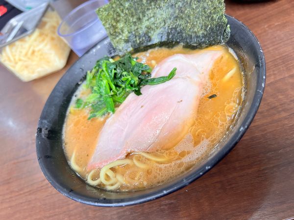 「ラーメン並」@杉田家 千葉祐光店の写真