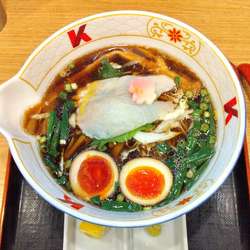 とらふぐ醤油らーめん 美味玉付き 1550円