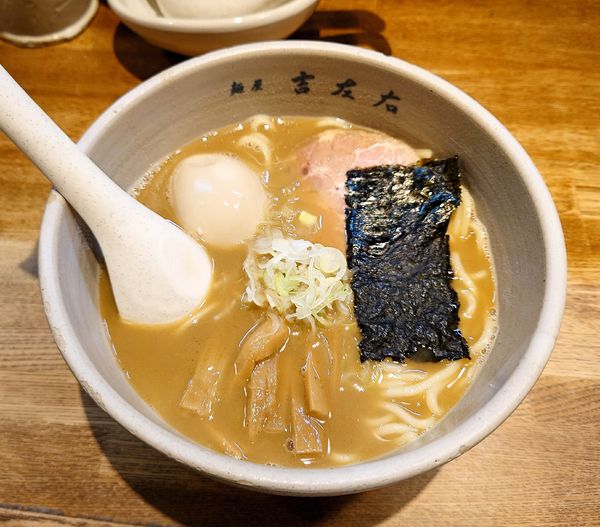 「味玉らーめん」@麺屋吉左右の写真