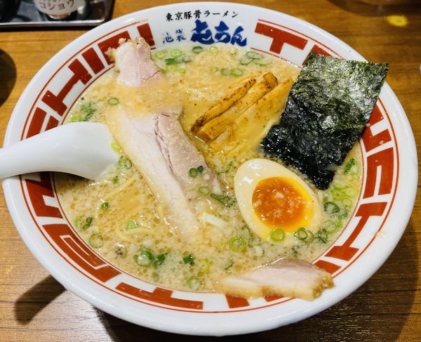 「東京豚骨」@屯ちん 池袋本店の写真