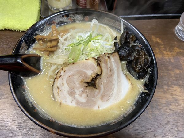 「味噌らーめん　大盛り」@北海道ラーメン コシ屋 西川口店の写真