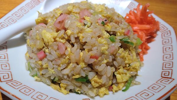 「ラーメン、半炒飯」@カミナリ飯店の写真