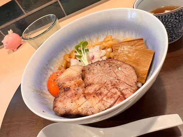 「あぶらそば こってり鶏油」@手打麺祭 かめ囲の写真