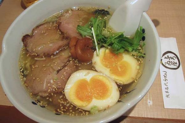 「梅しおらーめん　1,000円＋チャーシュー増し　250円他」@与ろゐ屋の写真