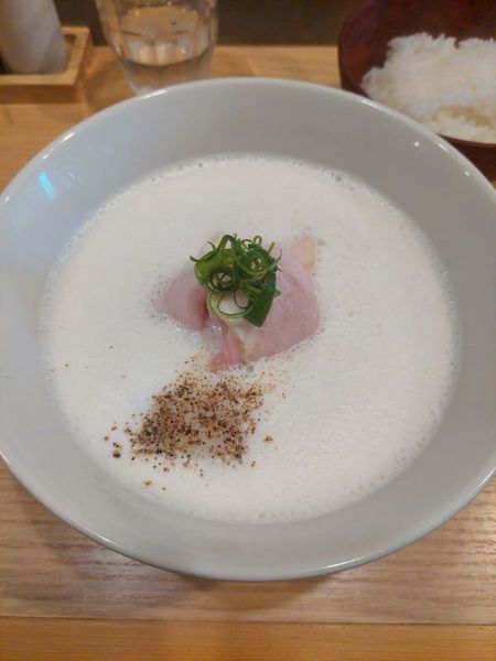 「鶏白湯crema＋ご飯」@らーめんMAIKAGURAの写真