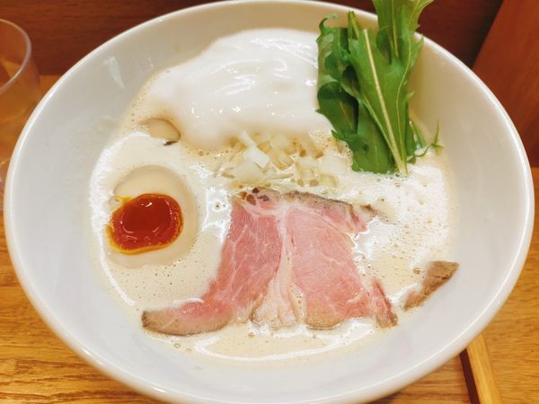 「ふく流らーめん」@ふく流らーめん 轍 東京高田馬場本店の写真