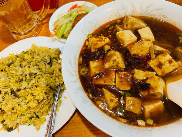 「麻婆麵 高菜チャーハン 700円」@餃子酒場の写真