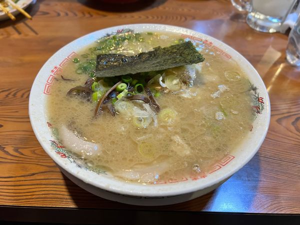 「豚骨ラーメン」@じらい亭の写真