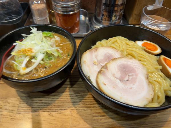 「味卵辛味噌チャーシューつけ麺 大盛野菜にんにく増し」@麺処 花田 上野店の写真