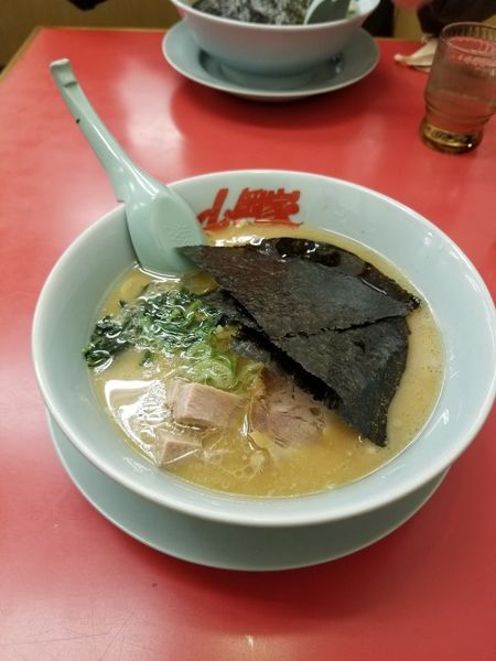 「醤油ラーメン」@山岡家 山梨甲斐店の写真