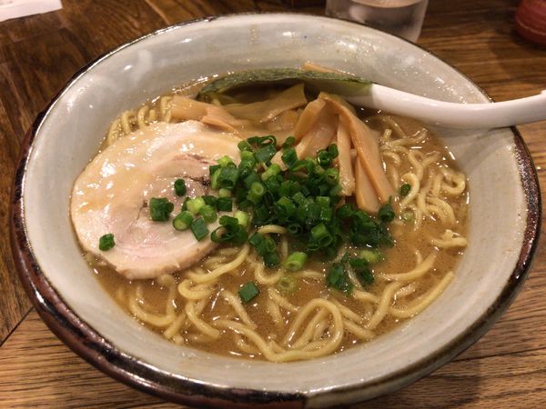 「らーめん(大盛) 850円」@風雲児の写真