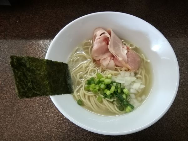 「淡麗　塩(1000円)」@2番ライト 煮干男の写真