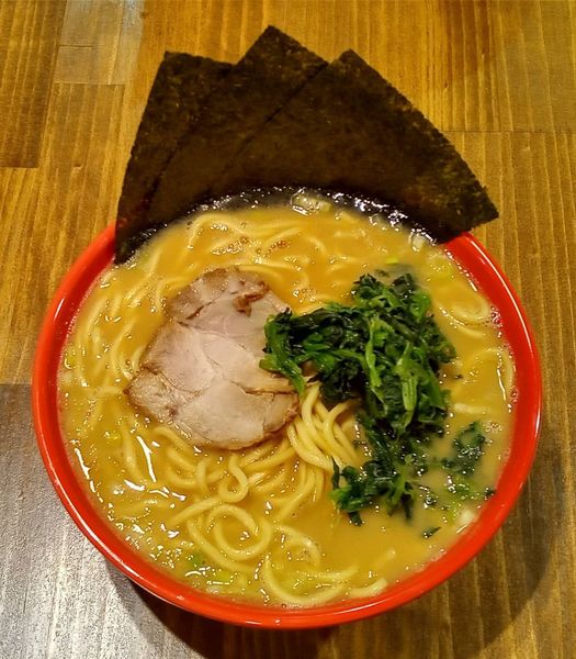 「みそ豚骨　大盛り」@横浜家系ラーメン いず三家の写真