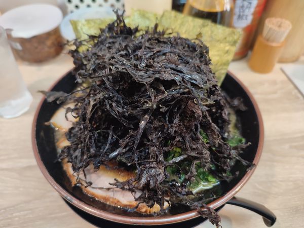 「ラーメン＋岩海苔＋ご飯チャーシュー」@ラーメン桜道の写真