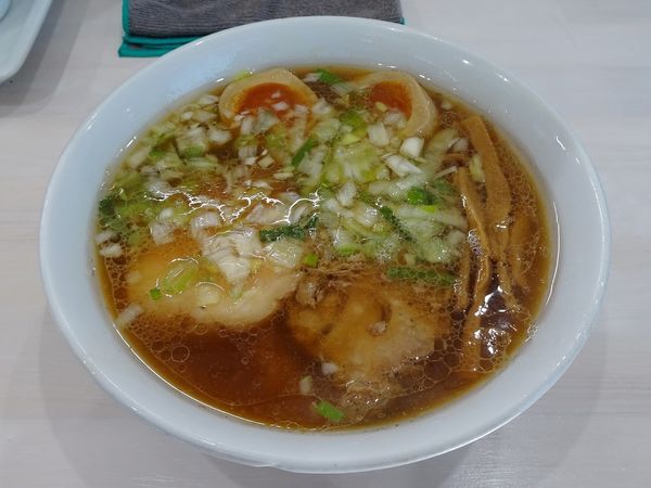 「特製中華そば（900円）＋豚まぶしご飯（300円）」@中華そば ふくみみの写真