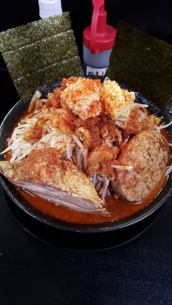 「魚火麺5辛大盛ボクバーグ」@僕との麺の写真