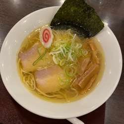 淡麗 塩ラーメン590円