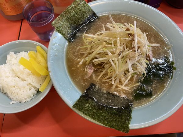 「ネギラーメン　ライス」@ラーメンショップ 荏田店の写真