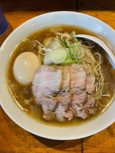 「比内鶏そば＋味玉」@自家製麺 伊藤の写真
