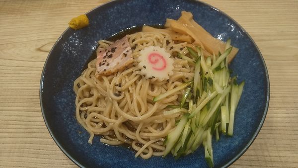 「サッポロ赤星+冷やし中華(¥550+600)」@らーめん 高尾の写真