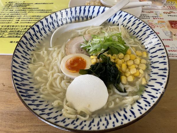 「塩とんこつラーメン・半チャーハン」@ラーメン いっきの写真