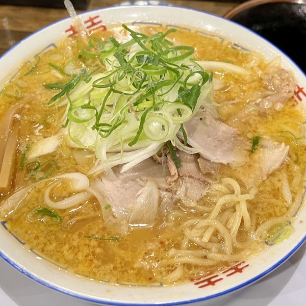 「うま味噌ラーメン＋黄金餃子３個＋生ビール×２」@京都ラーメン おおきにの写真
