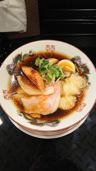 「特醤油ラーメン」@トーキョーニューミクスチャーヌードル 八咫烏 CHIKARABOの写真