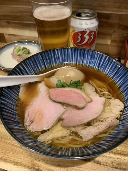 「特製醤油1350円 333ビール450円」@ハちゃんラーメンの写真