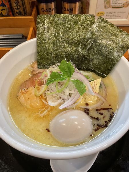 「鶏白湯光の葉らーめん＋タルチャーごはん¥1,370ほか」@めん結び 光の葉の写真