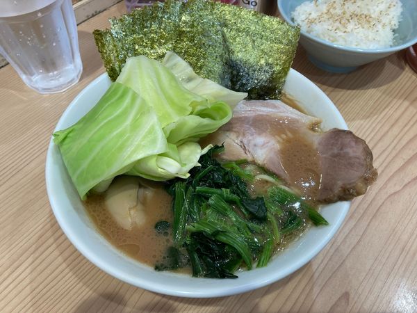 「キャベツ並 ＋ 海苔」@漢ラーメン 室の写真