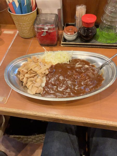 「しょうが焼きあいがけカレー　大盛り860円」@カレーの市民 アルバ 秋葉原本店の写真