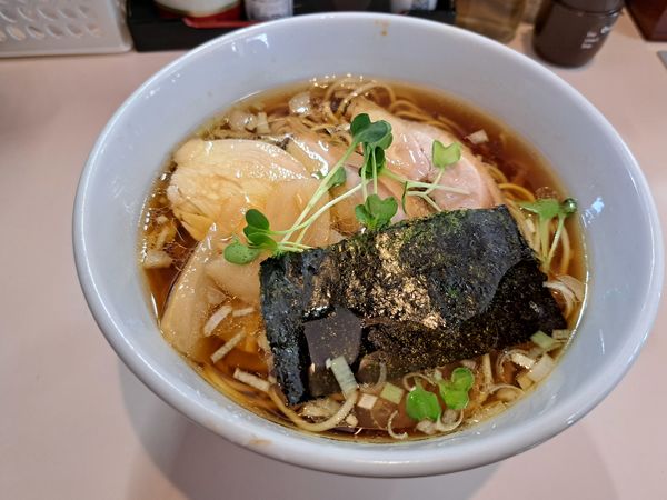 「鶏醤油らーめん」@麺処 大木の写真