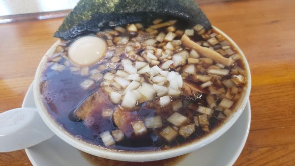 「特製えびすらーめん 黒（生麺）」@えびす家の写真