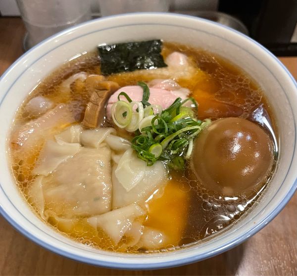 「特製醤油ラーメン大盛」@MENクライの写真