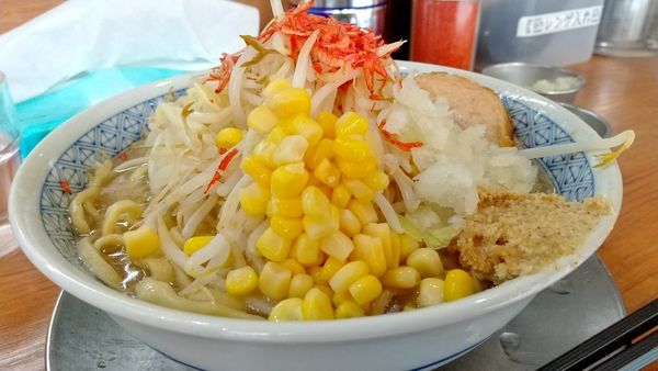 「#塩ラーメン #コーン #玉葱 #ニンニク #900円」@ラーメン ぶぅさんの写真