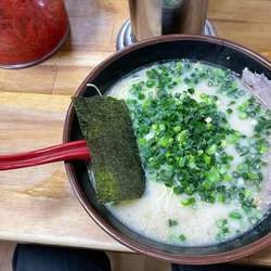 博多万能ネギラーメン