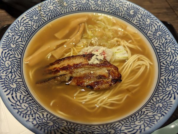 「炙り焼豚ラーメン」@炙ラーメン 明の写真