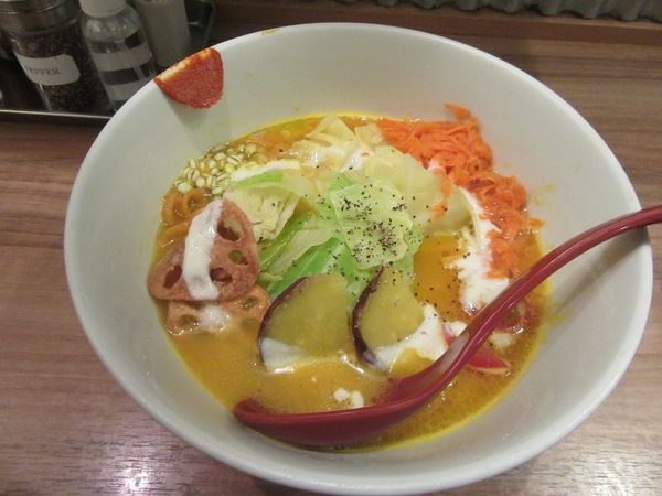 「ベジソバ（９１０円）」@ソラノイロ NIPPONの写真