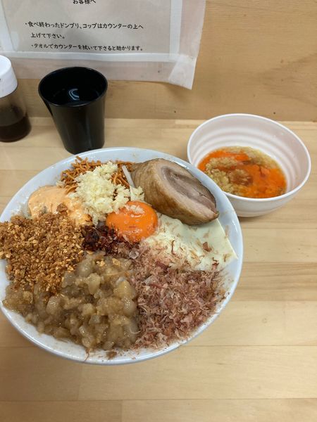 「まぜそば中+コッコマン」@ハイマウントMの写真