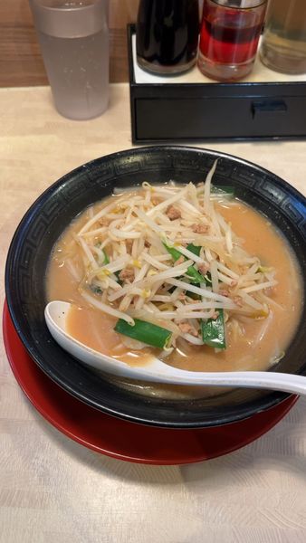 「野菜たっぷり味噌らぁ麺　500円」@中華食堂 一番館 東池袋店の写真