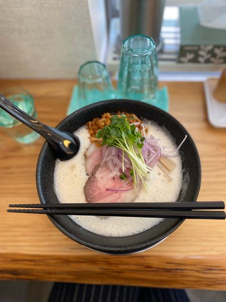 「鶏泡しお大盛」@鶏泡そば 草戸ベースの写真