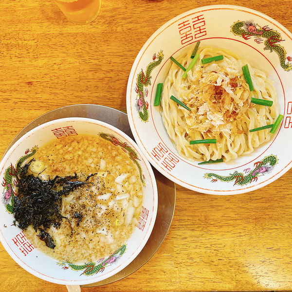 「もり中華＋玉ねぎ」@背脂煮干中華そば 我武者羅 初台店の写真