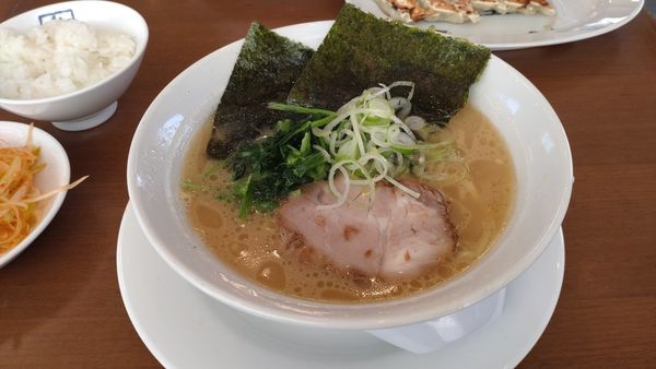 「仙台っ子ラーメン（普通盛・ライス）」@仙台っ子 南仙台店の写真