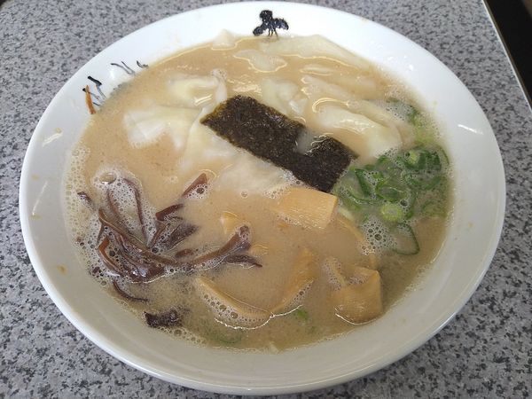 「ワンタン麺」@大龍ラーメン 合川店の写真