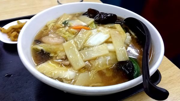 「五目タンメン（半炒飯のランチセット７００円）」@中国式居酒屋 香楽園 西口店の写真