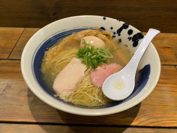 「真鯛味玉塩ラーメン」@麺屋 翔 みなとの写真